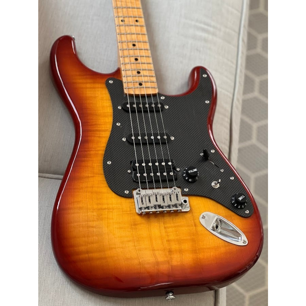 Đàn Guitar Điện Soloking MS1 FM Artisan, Flame Maple Neck, Honeyburst Nafiri Special Run Jescar