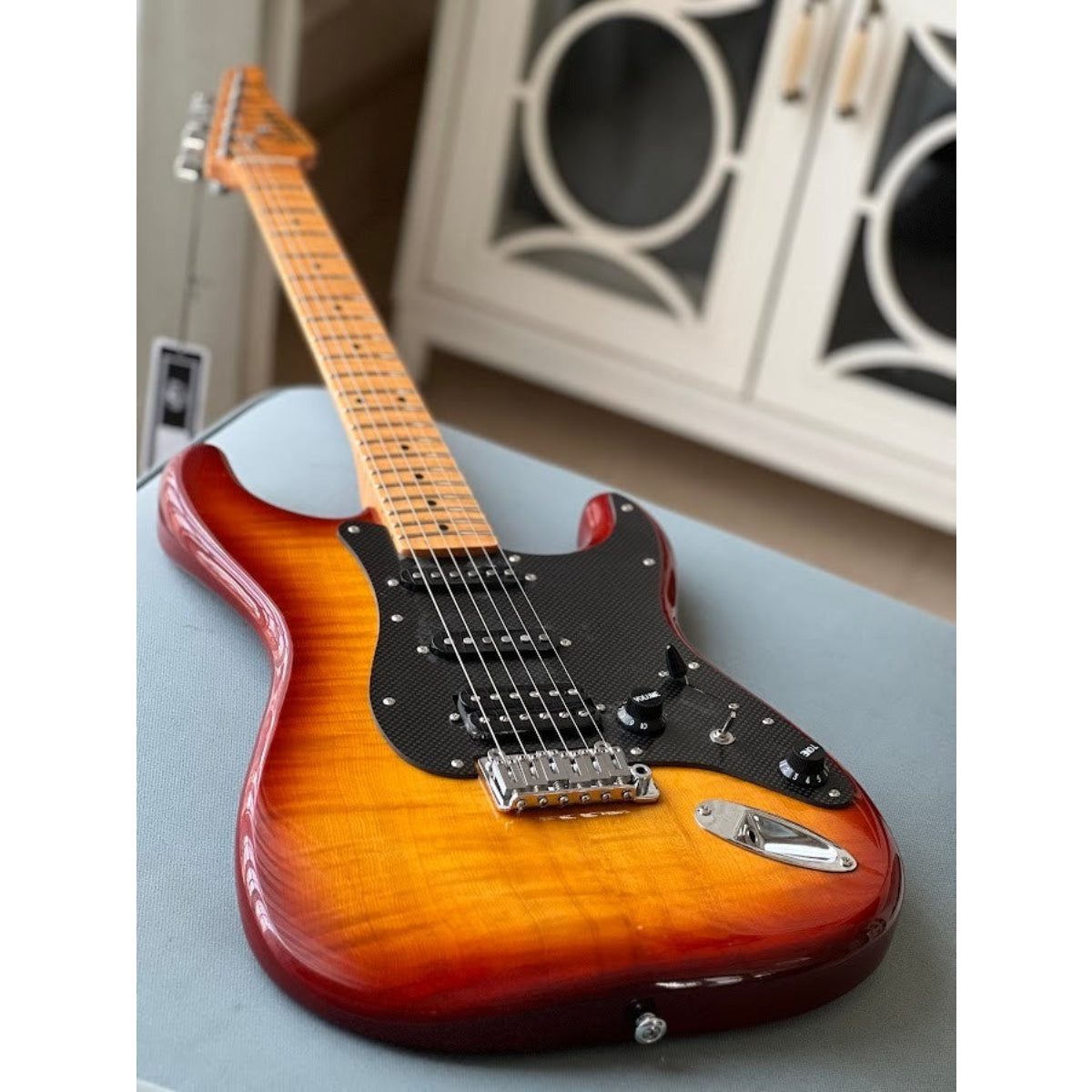 Đàn Guitar Điện Soloking MS1 FM Artisan, Flame Maple Neck, Honeyburst Nafiri Special Run Jescar