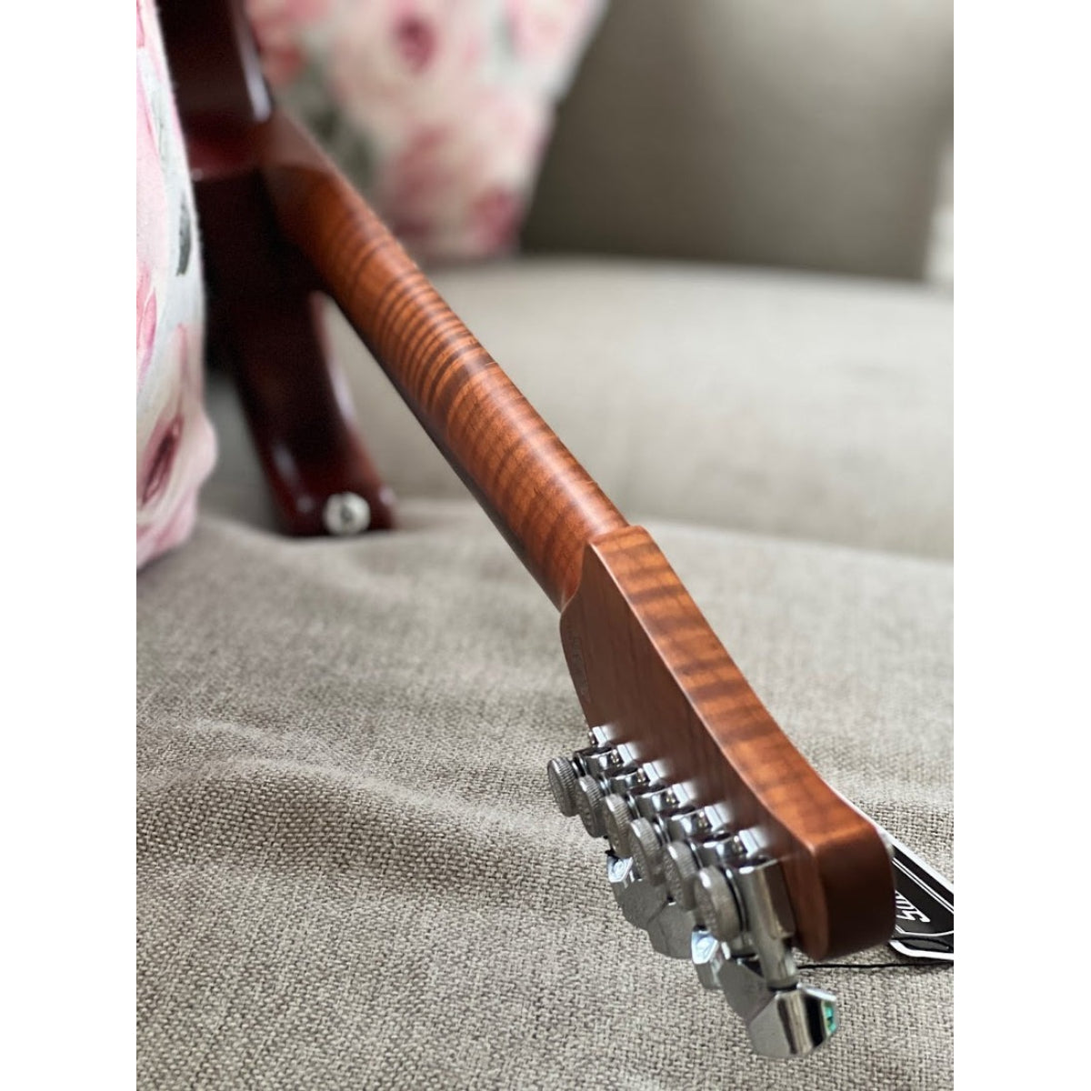 Đàn Guitar Điện Soloking MS1 FM Artisan, Roasted Flame Neck, Caramel Nafiri Special Run