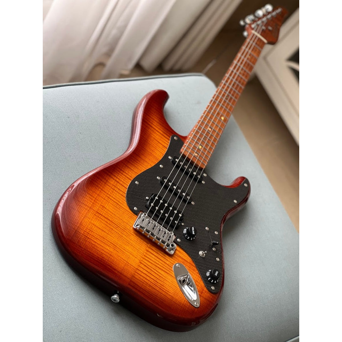 Đàn Guitar Điện Soloking MS1 FM Artisan, Roasted Flame Neck, Honeyburst Gloss Nafiri Special Run (Copy)