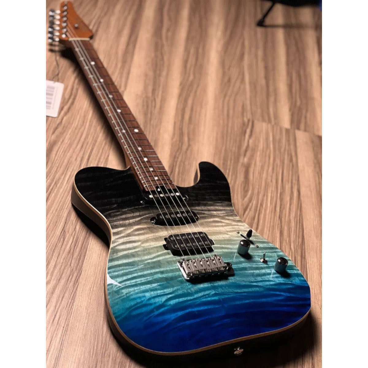 Đàn Guitar Điện Soloking MT1 Custom 22 HSS Quilt, Rosewood FB, Ocean Storm Double Wipeout JESCAR