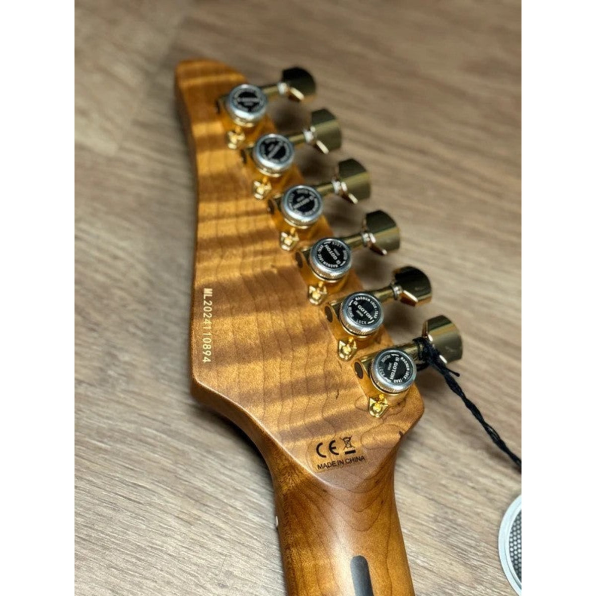 Đàn Guitar Điện Soloking MT1 Custom 24 FMN Elite, Flame Neck, Larimar Nafiri Special Run