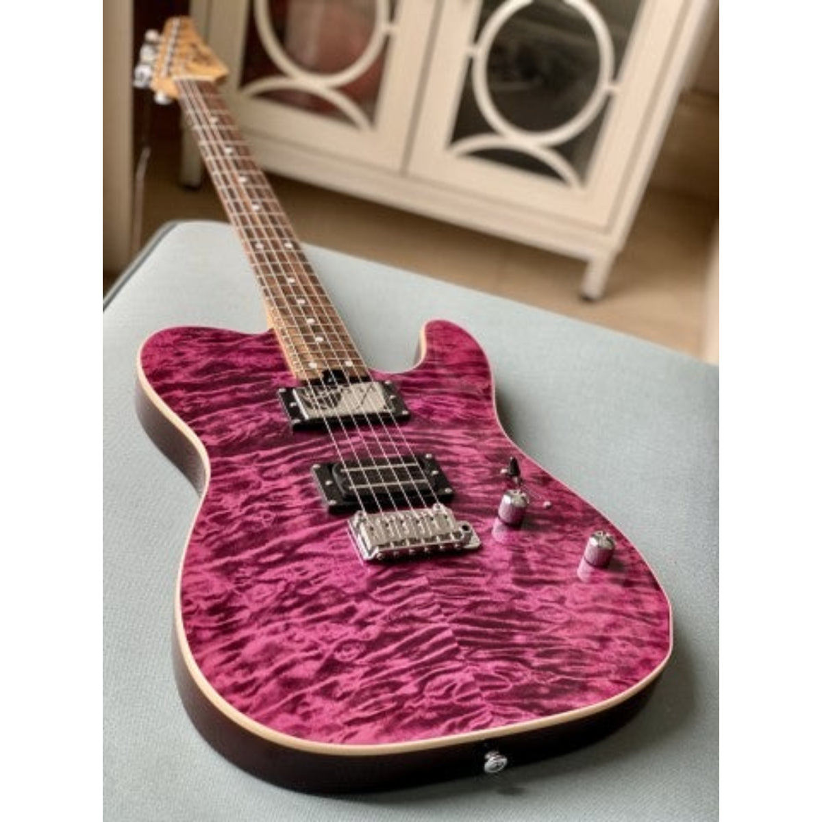 Đàn Guitar Điện Soloking MT1 Custom 24 Quilt, Roasted Neck, Rosewood FB, Seethru Magenta