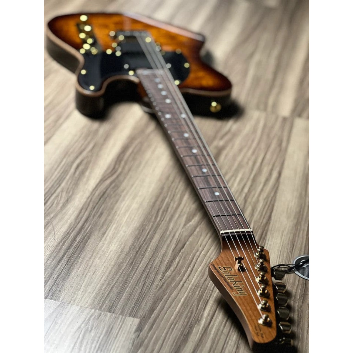 Đàn Guitar Điện Soloking MT1 Deluxe 24 HH Active, Shaded Edgeburst Nafiri Special Run