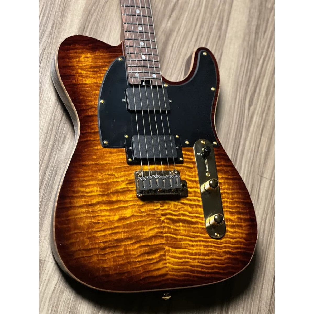 Đàn Guitar Điện Soloking MT1 Deluxe 24 HH Active, Shaded Edgeburst Nafiri Special Run