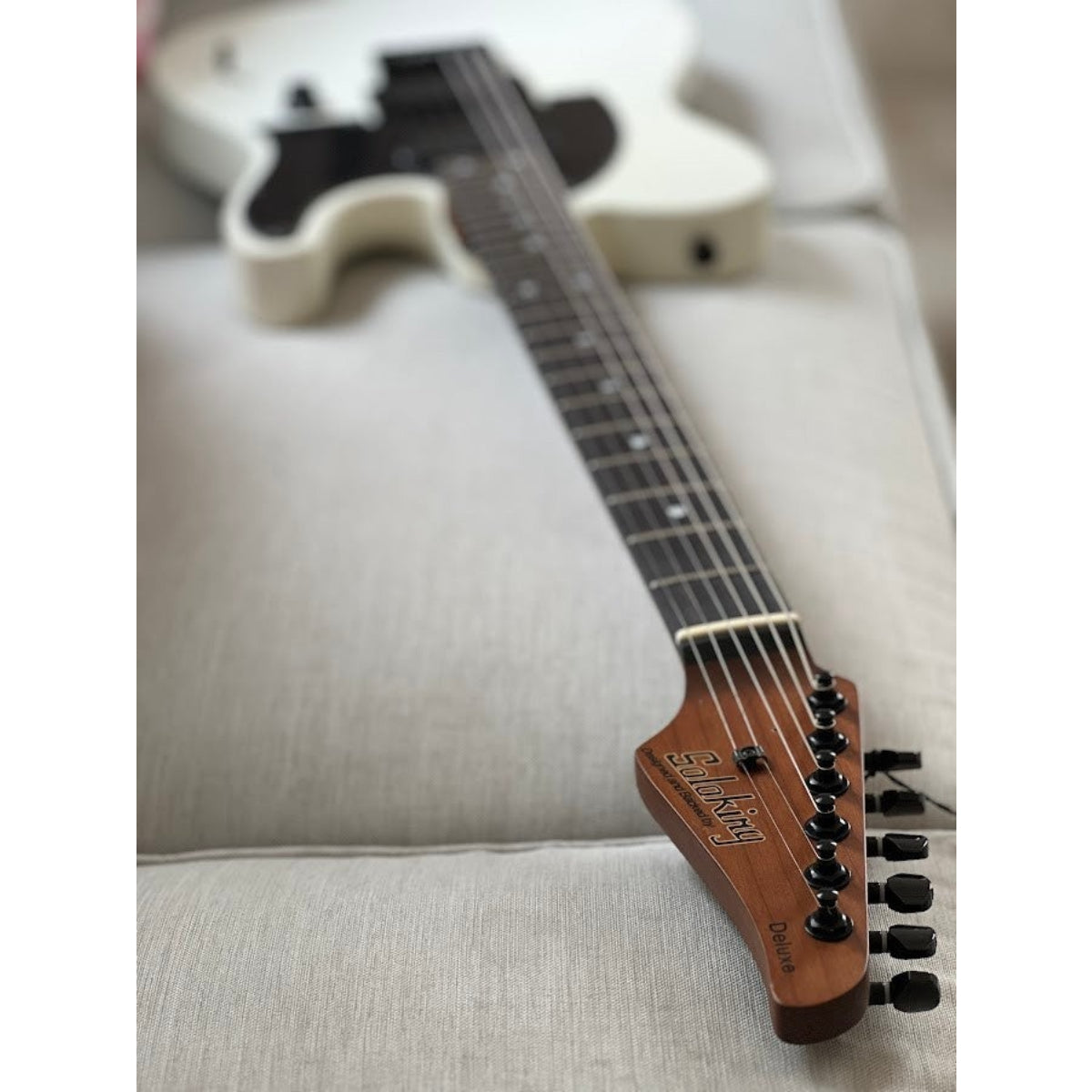Đàn Guitar Điện Soloking MT1 Deluxe HH 24, Satin White Matte Nafiri Special Run JESCAR