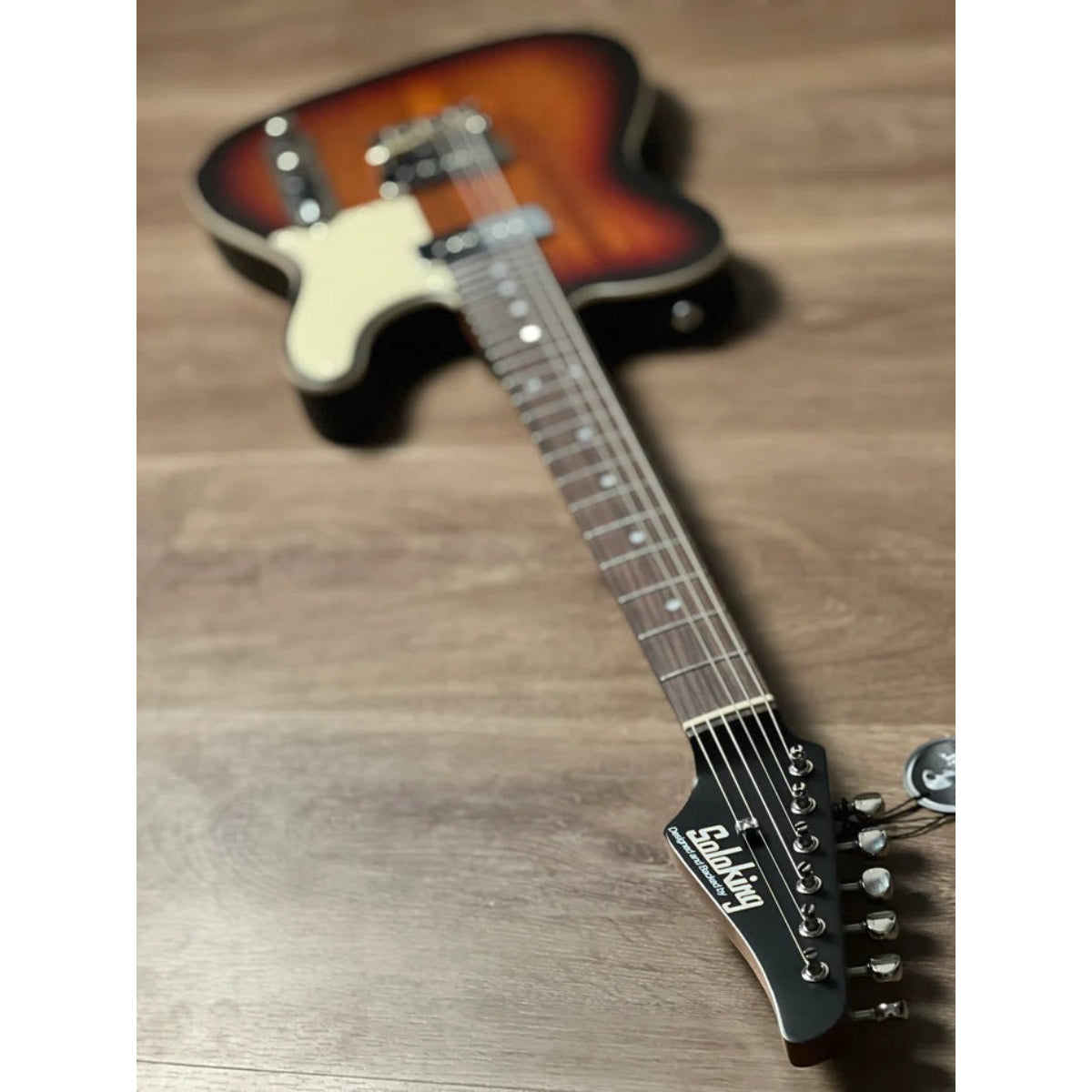 Đàn Guitar Điện Soloking MT1 Deluxe P90, 3 Tone Sunburst