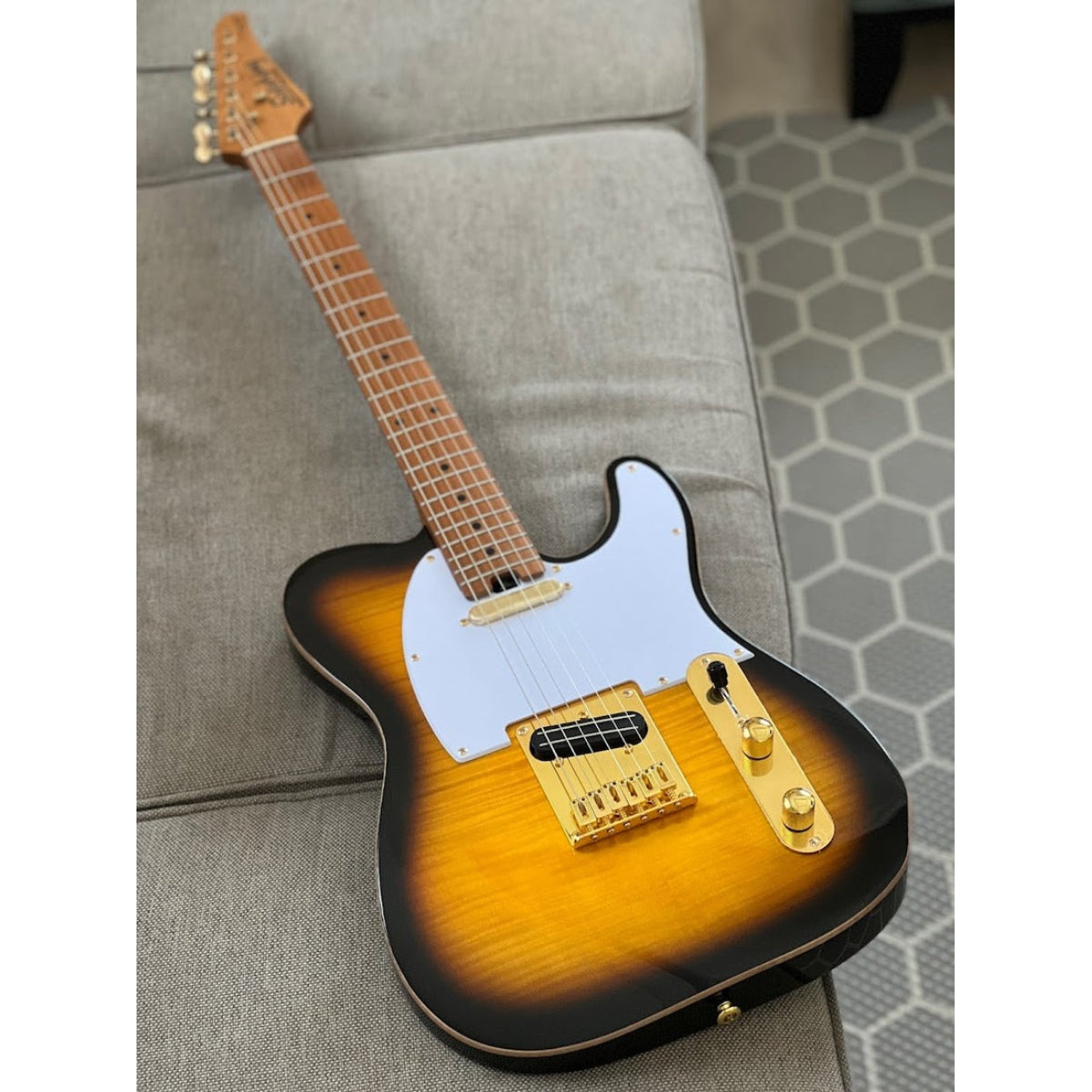 Đàn Guitar Điện Soloking MT1 FM 22 Deluxe Hotrail, Brown Sunburst