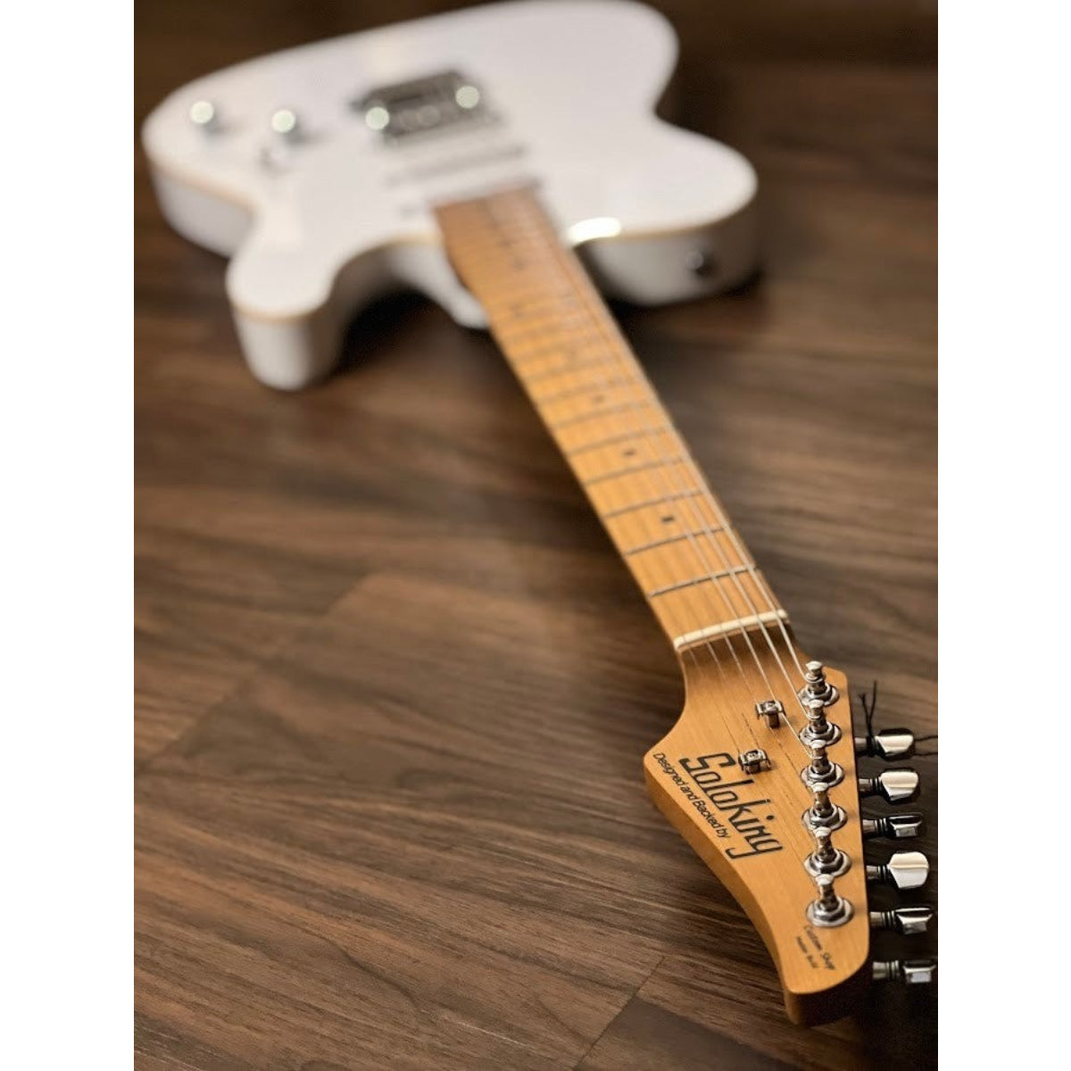 Đàn Guitar Điện Soloking MT1 Modern 22 HSS, Olympic White