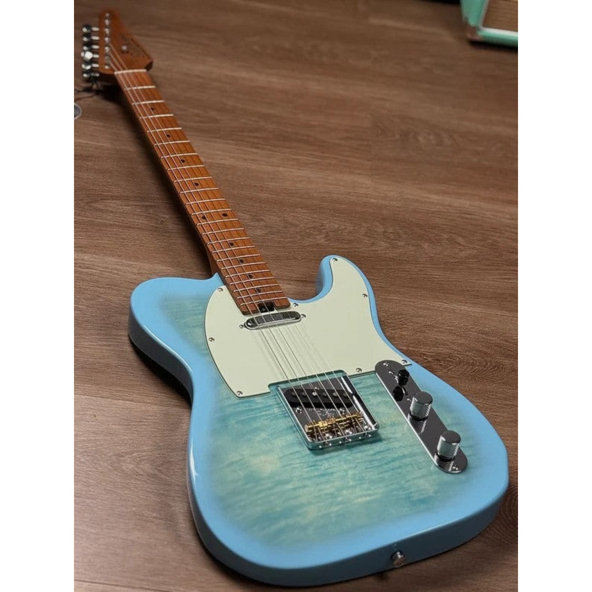 Đàn Guitar Điện Soloking MT1 Vintage FMT, Rosewood FB, 5A Flame Top, Celeste Blue Nafiri Special Run