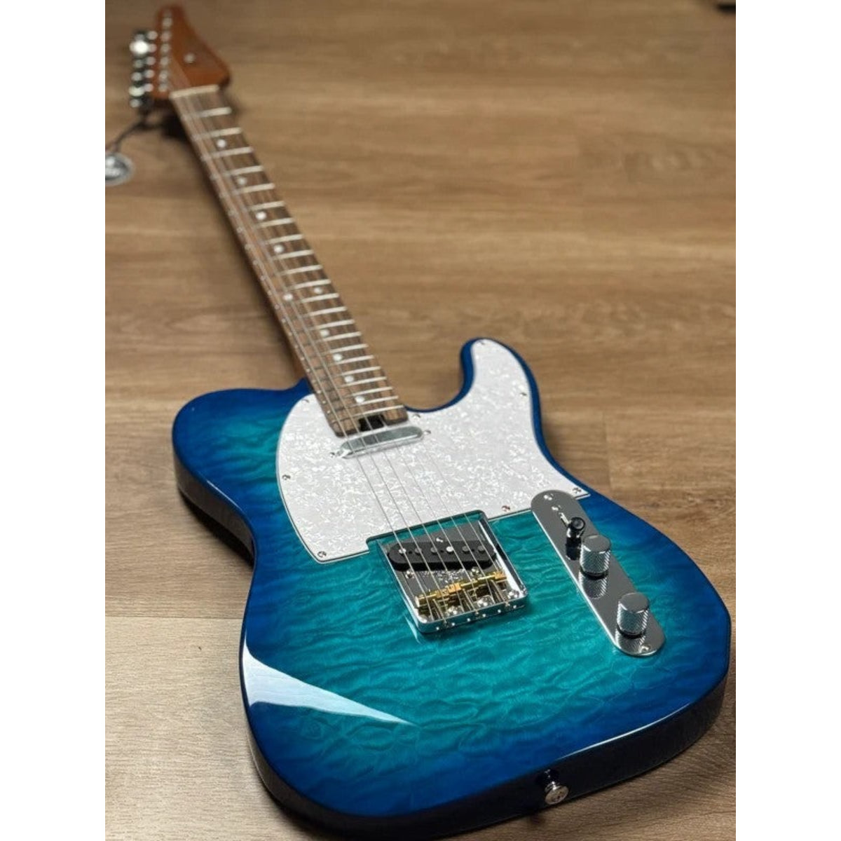 Đàn Guitar Điện Soloking MT1 Vintage Quilt, Rosewood FB, Aquamarine Nafiri Special Run