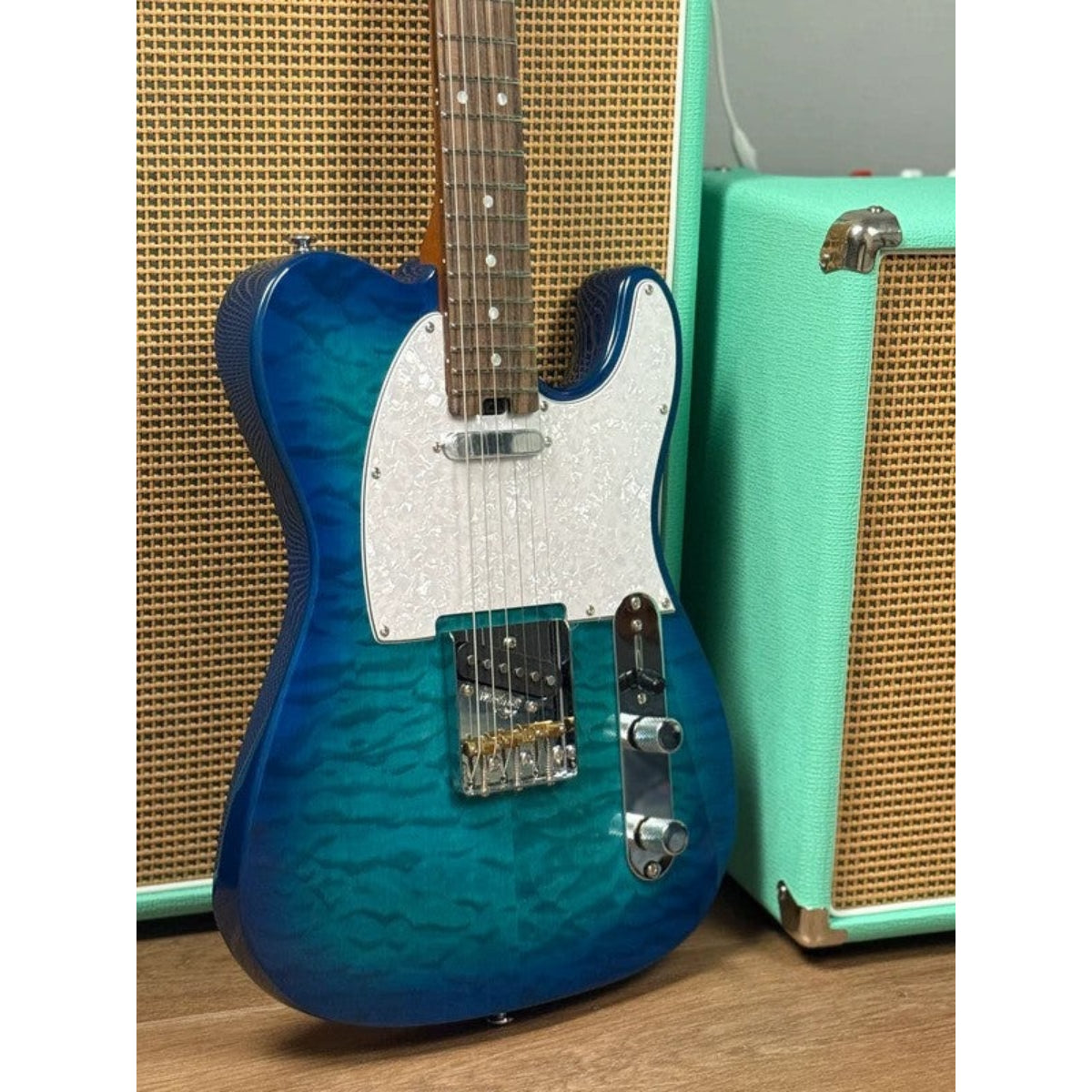 Đàn Guitar Điện Soloking MT1 Vintage Quilt, Rosewood FB, Aquamarine Nafiri Special Run