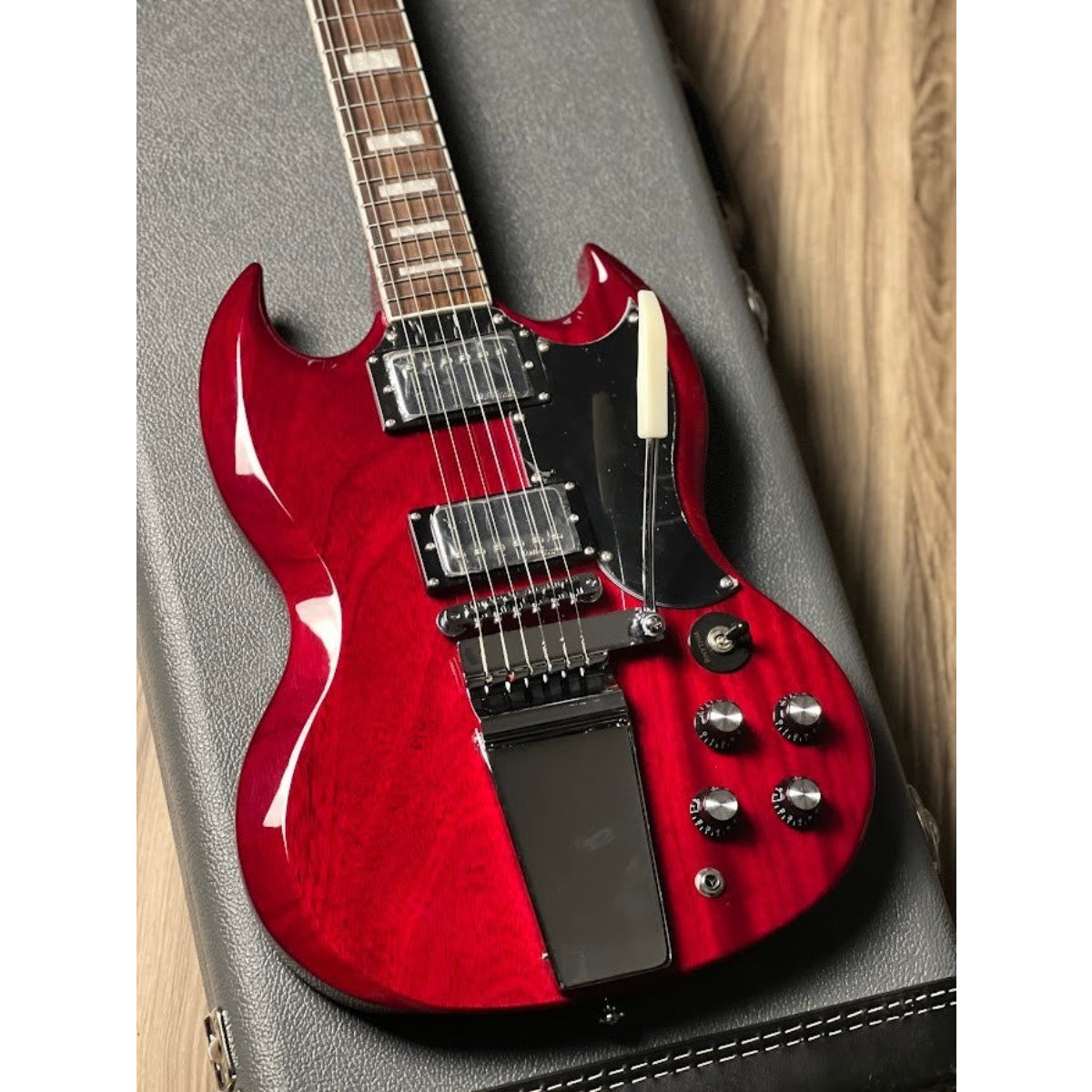 Đàn Guitar Điện Soloking SG60 Vibrola, Transparent Red Cherry Nafiri Special Run Jescar