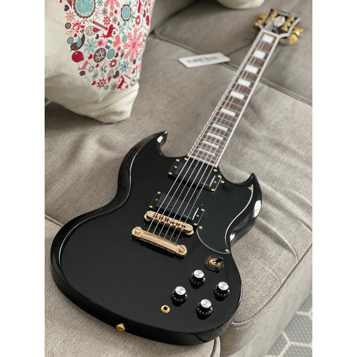 Đàn Guitar Điện Soloking SG60, Fishman Fluence, Black Beauty MOD