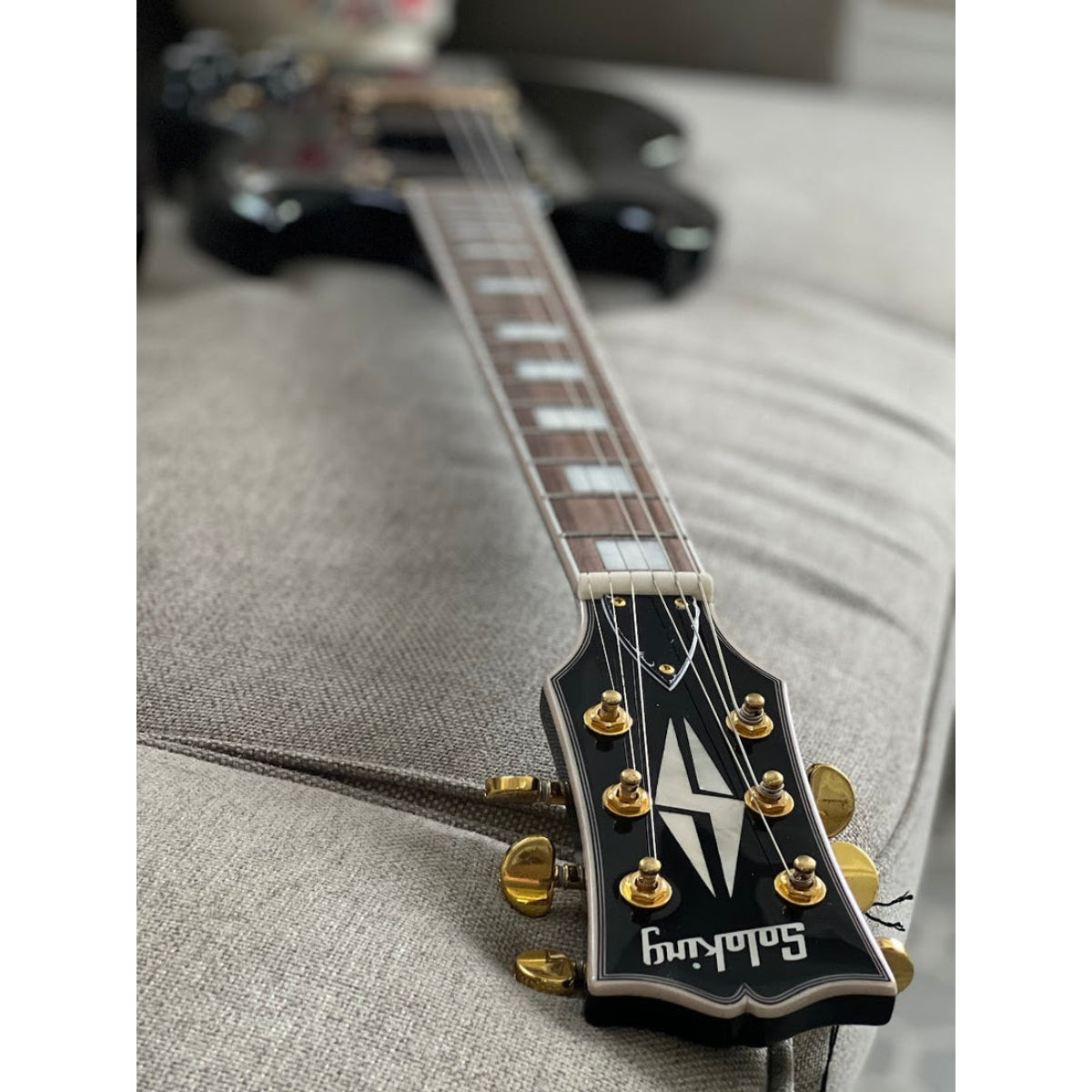 Đàn Guitar Điện Soloking SG60, Fishman Fluence, Black Beauty MOD