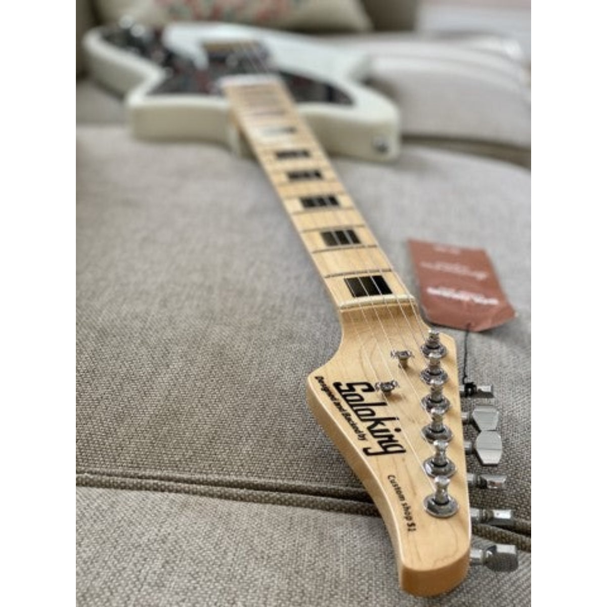 Đàn Guitar Điện Soloking SJT100, Olympic White