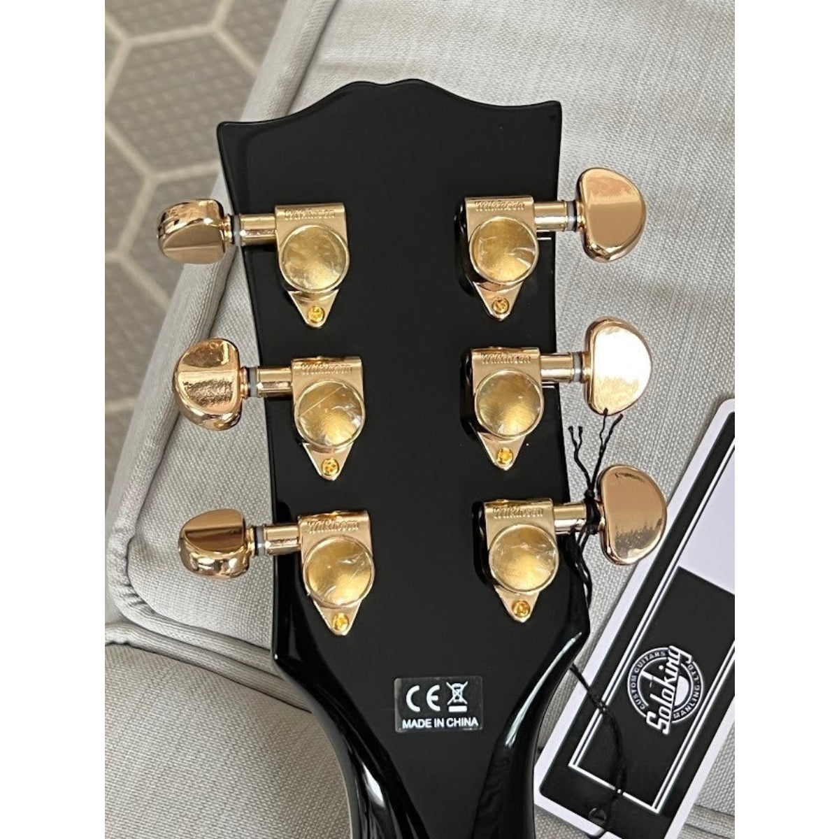 Đàn Guitar Điện Soloking SLC60, Gold Hardware, Black Beauty