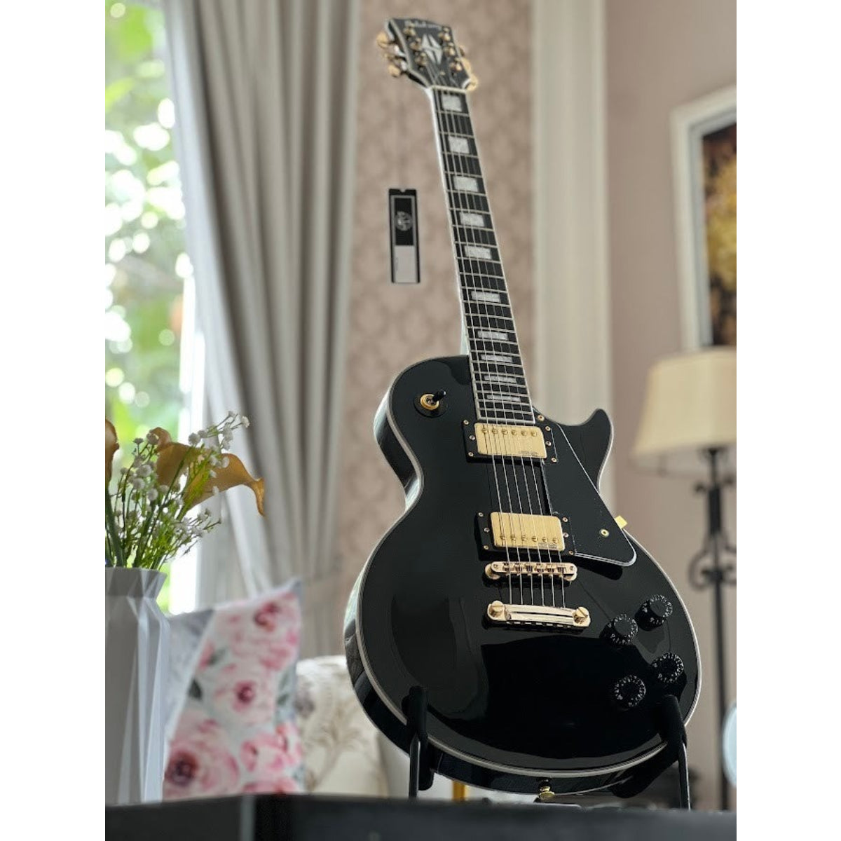 Đàn Guitar Điện Soloking SLC60, Gold Hardware, Black Beauty