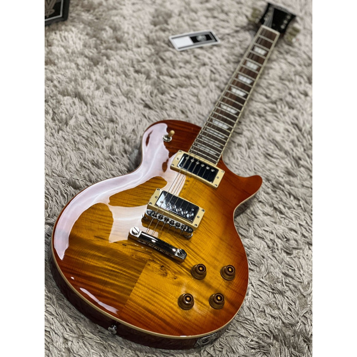 Đàn Guitar Điện Soloking SLS60FM Deluxe, Honeyburst