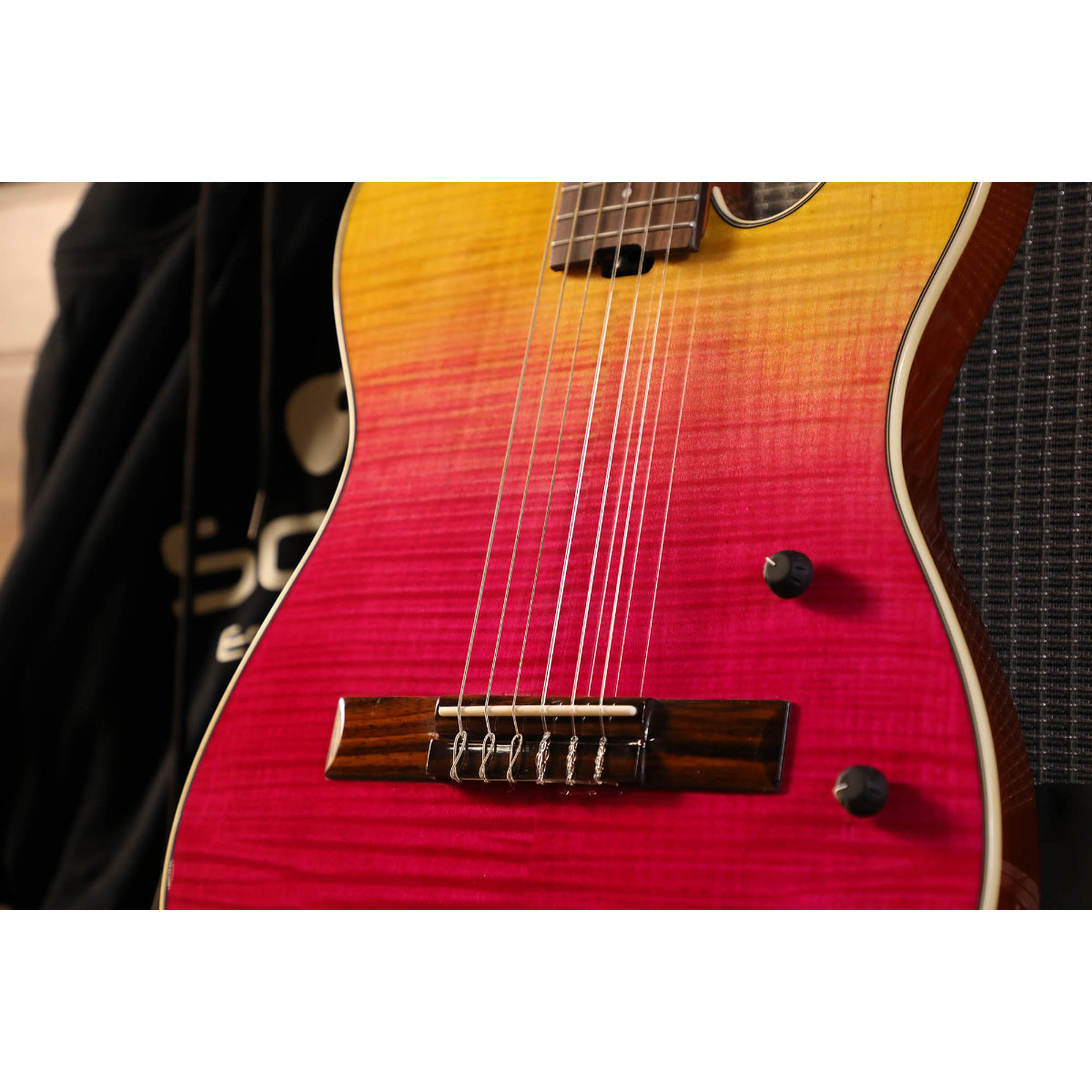 Đàn Guitar Điện Sqoe SEGD900, Strawberry Red Gradient
