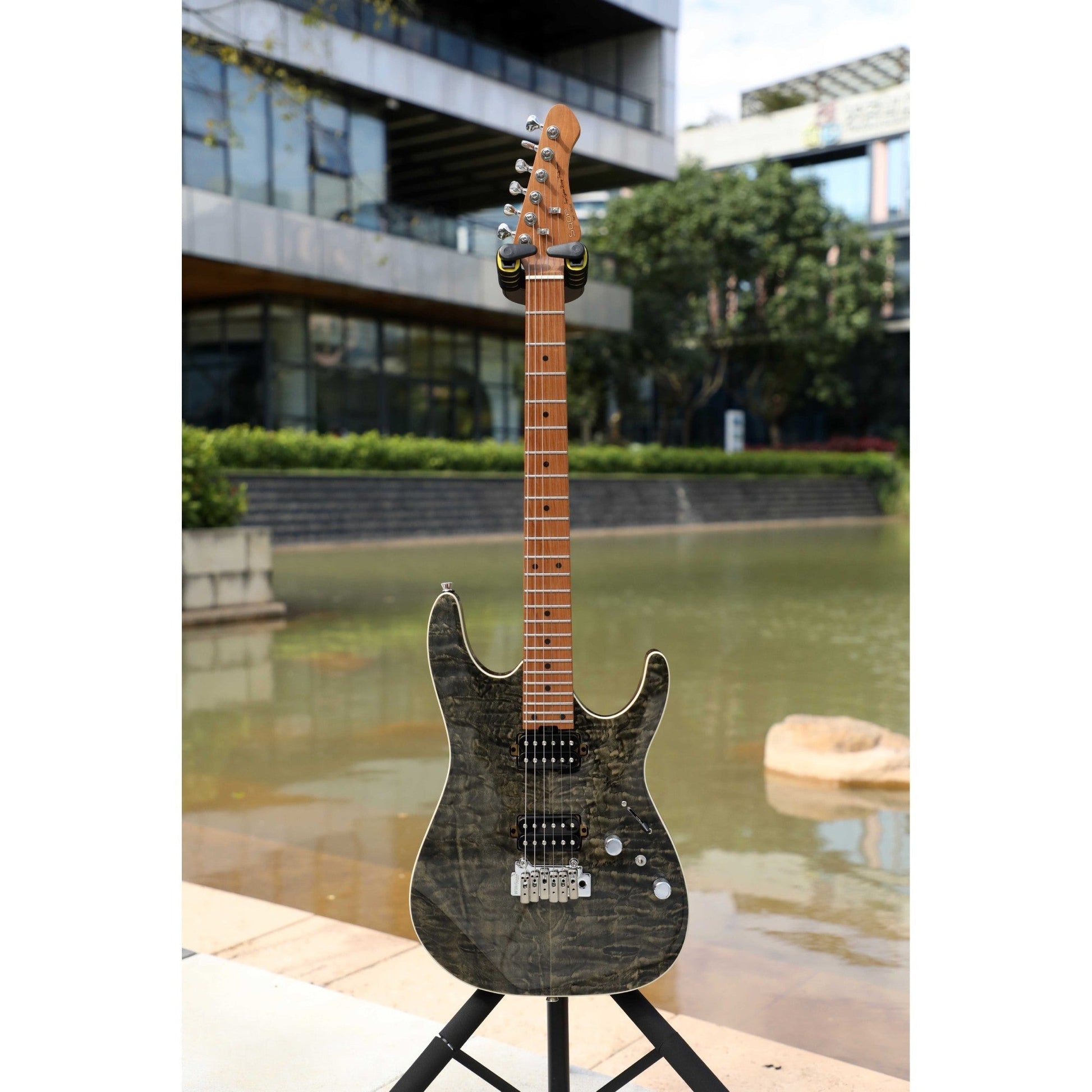 Đàn Guitar Điện Sqoe SEIB950, Charcoal Black