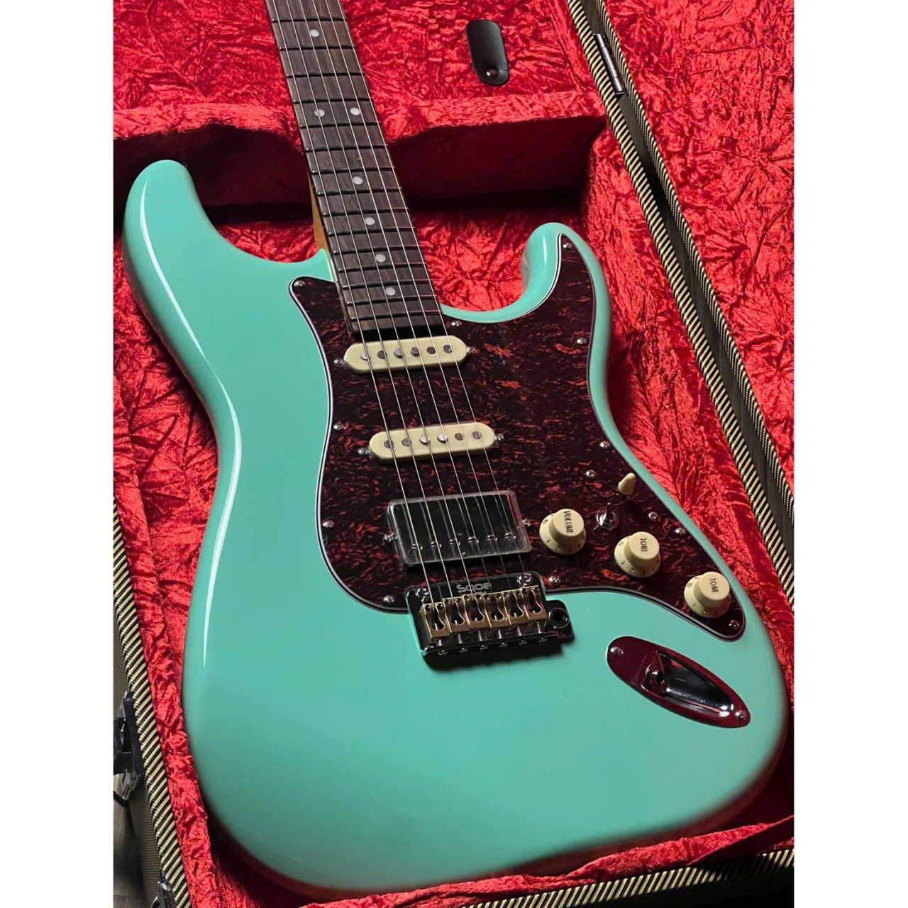 Đàn Guitar Điện Sqoe SEST1000, Mint Green