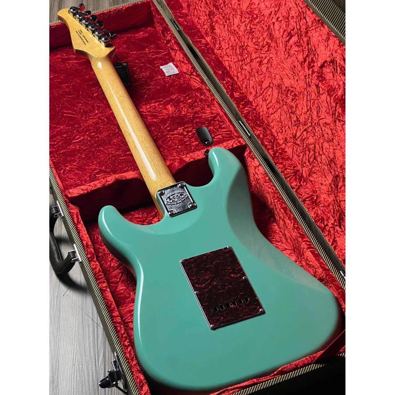 Đàn Guitar Điện Sqoe SEST1000, Mint Green