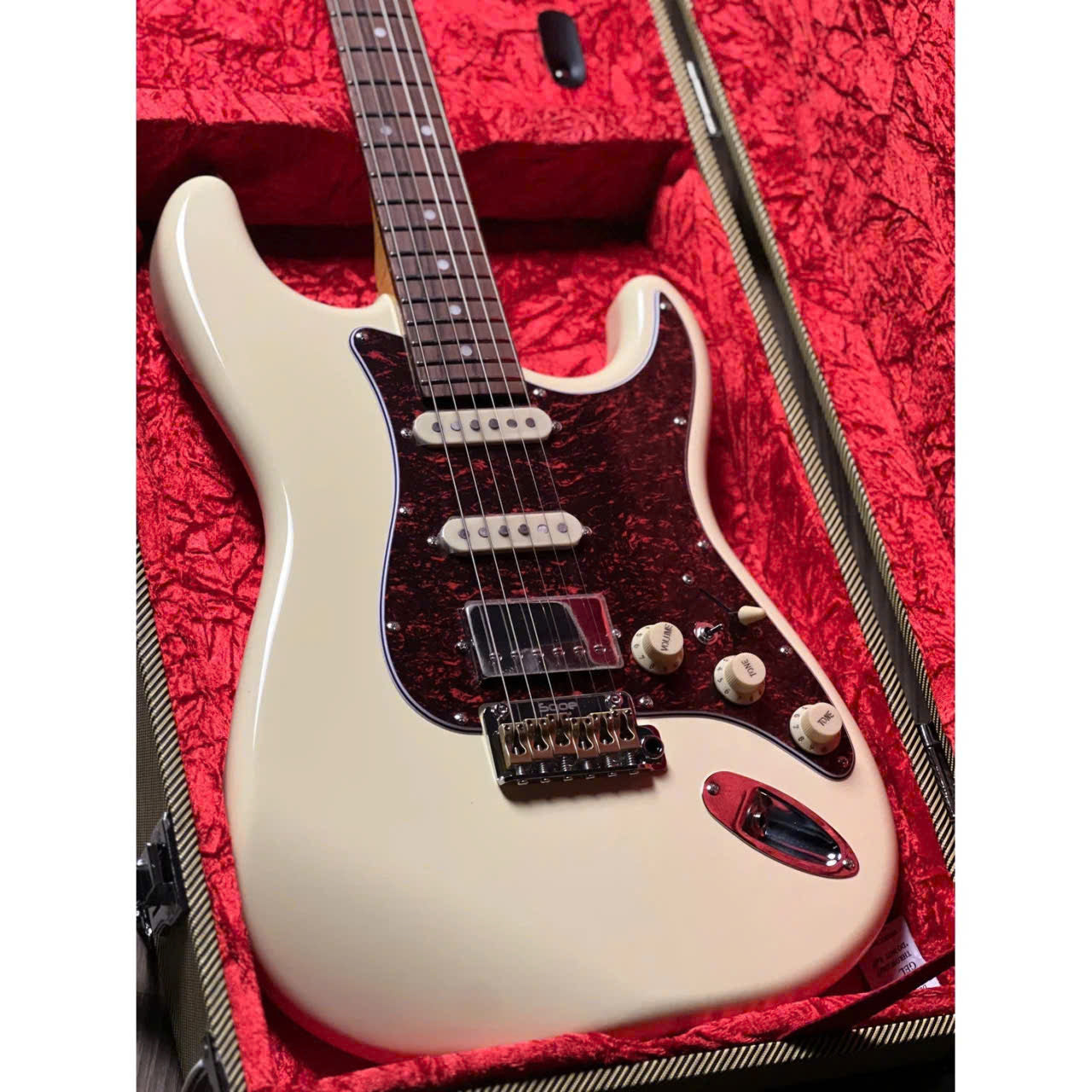 Đàn Guitar Điện Sqoe SEST1000, Olympic White