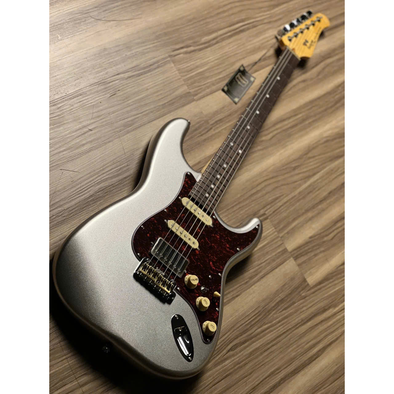 Đàn Guitar Điện Sqoe SEST1000, Sparkling Silver