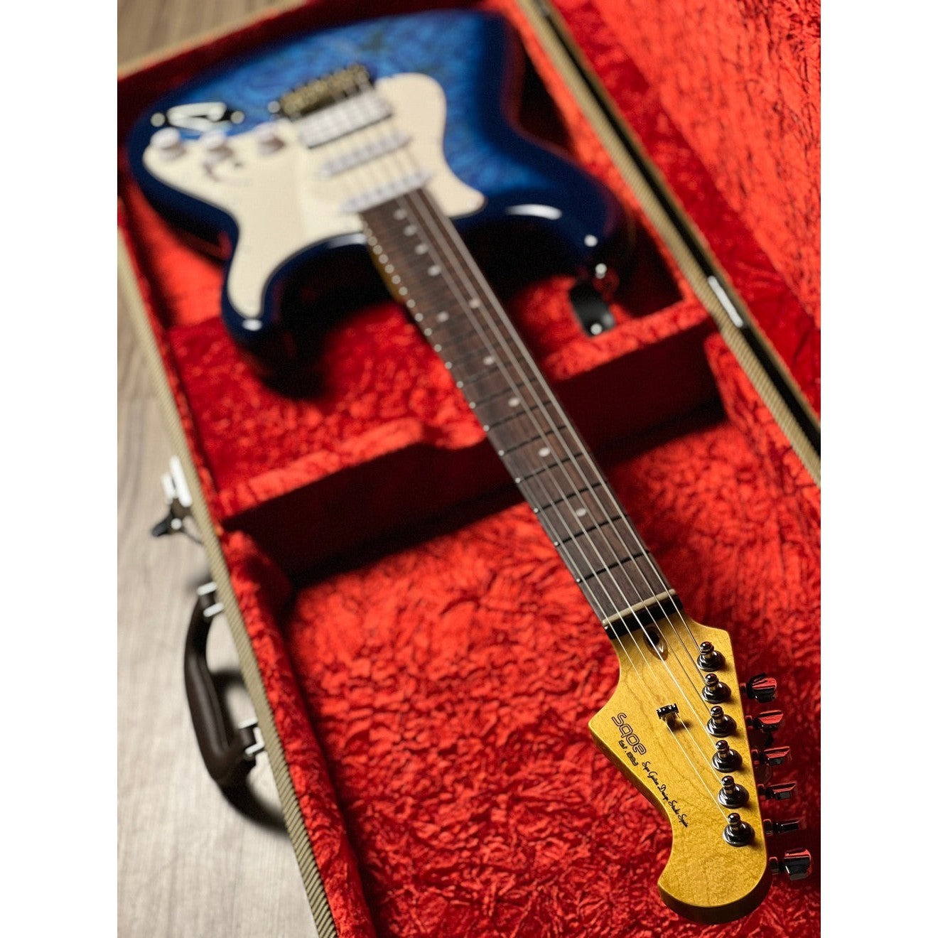 Đàn Guitar Điện Sqoe SEST1100, Paisley Blue