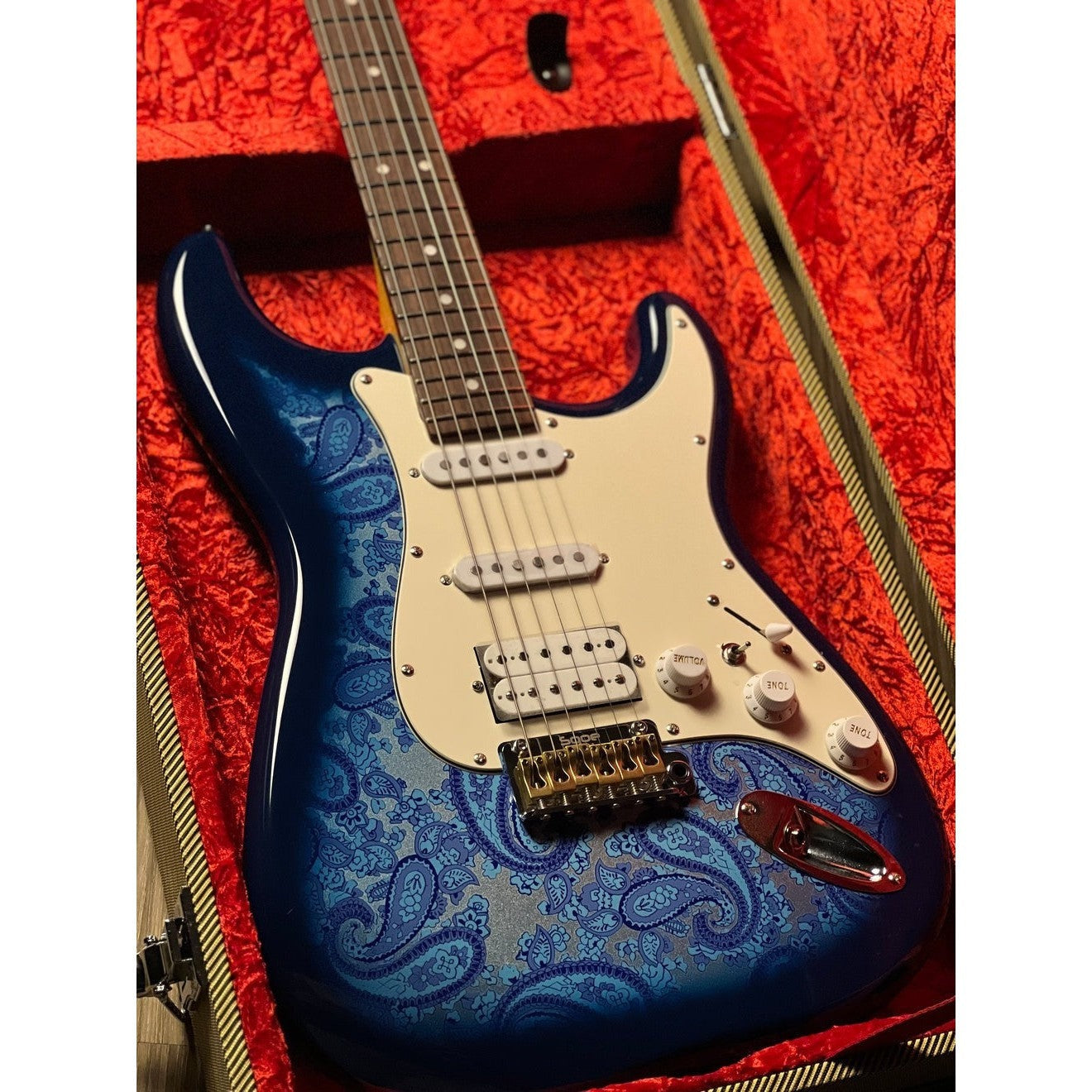 Đàn Guitar Điện Sqoe SEST1100, Paisley Blue