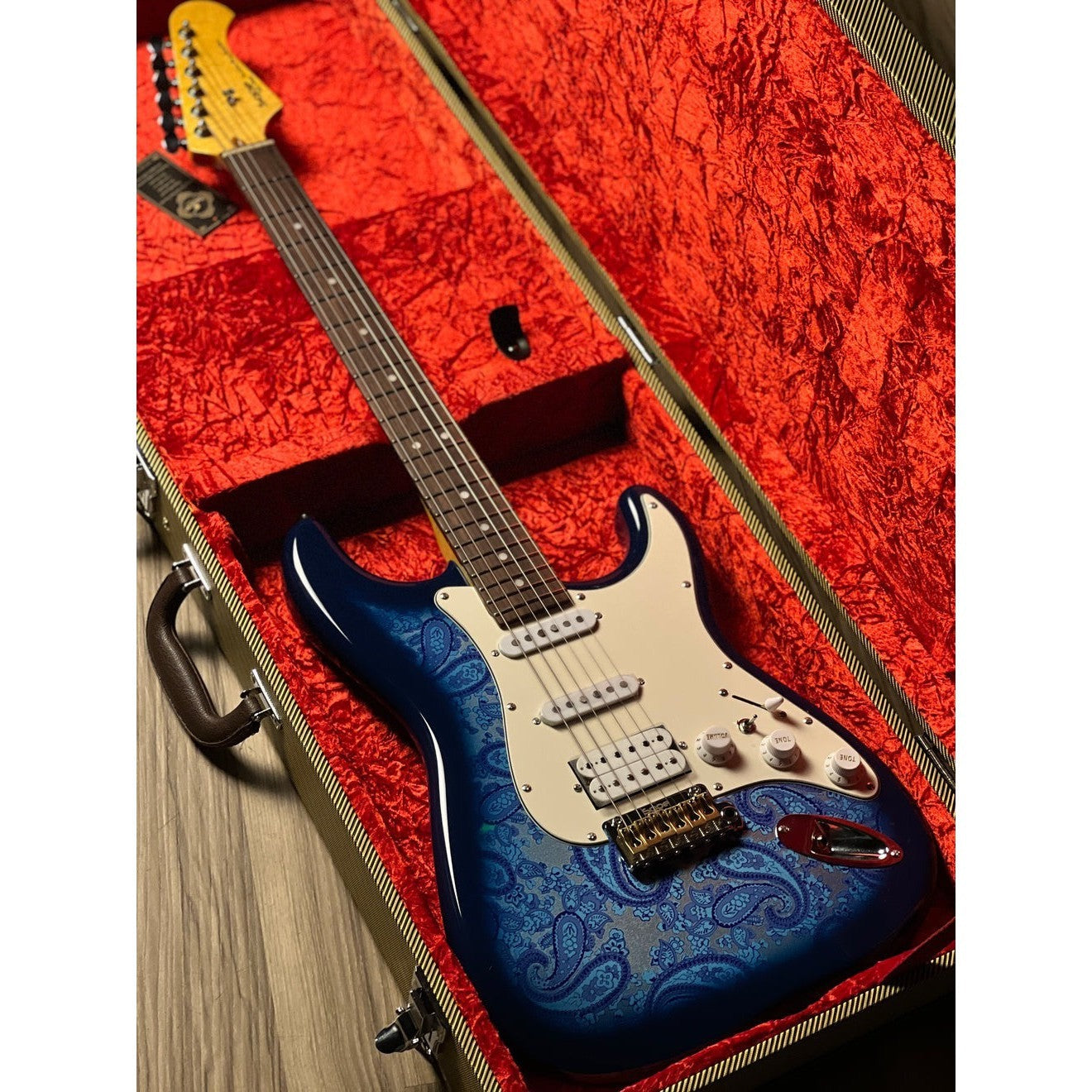 Đàn Guitar Điện Sqoe SEST1100, Paisley Blue