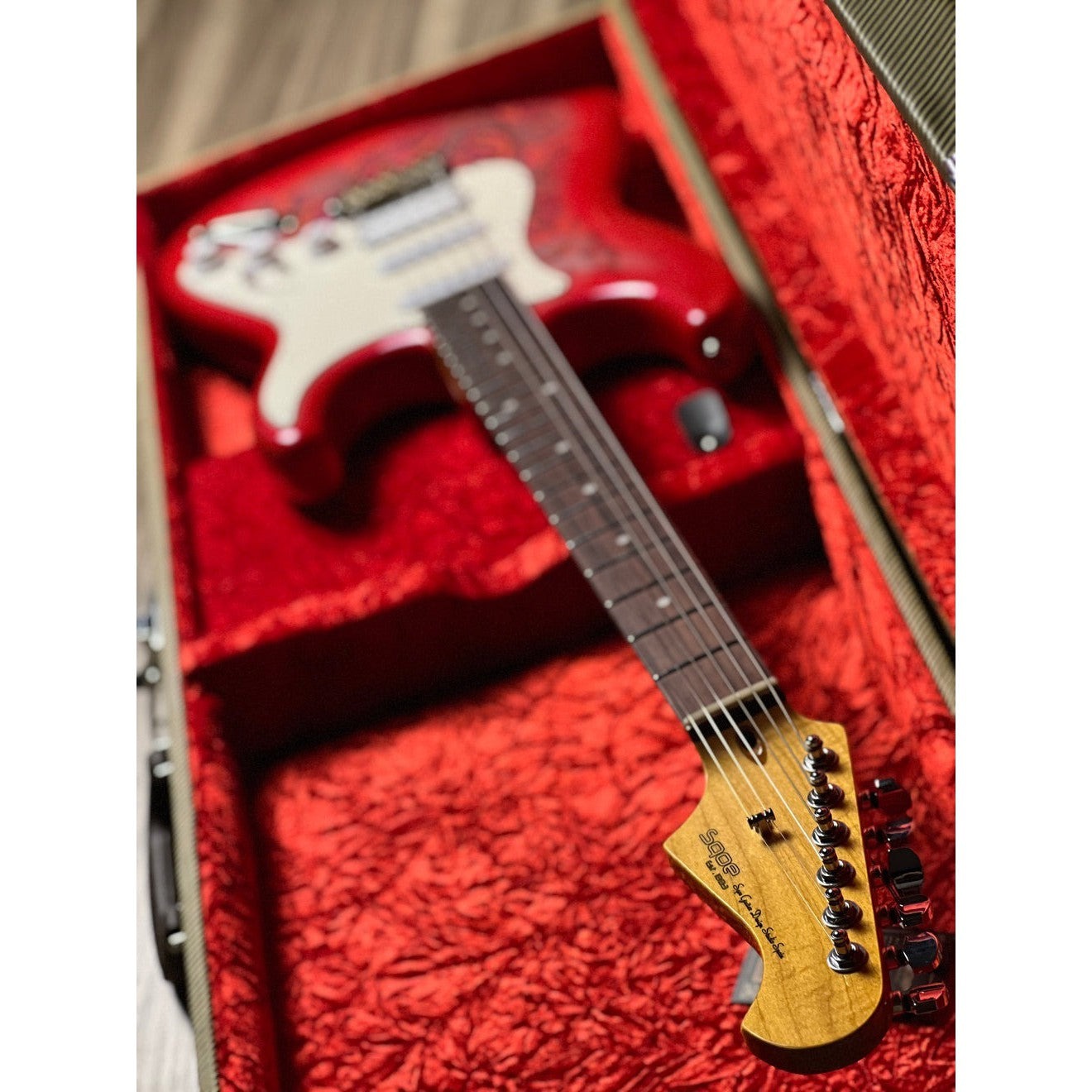 Đàn Guitar Điện Sqoe SEST1100, Paisley Red