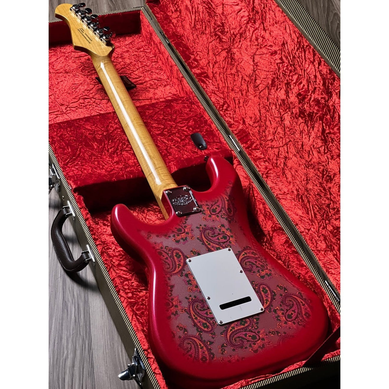 Đàn Guitar Điện Sqoe SEST1100, Paisley Red