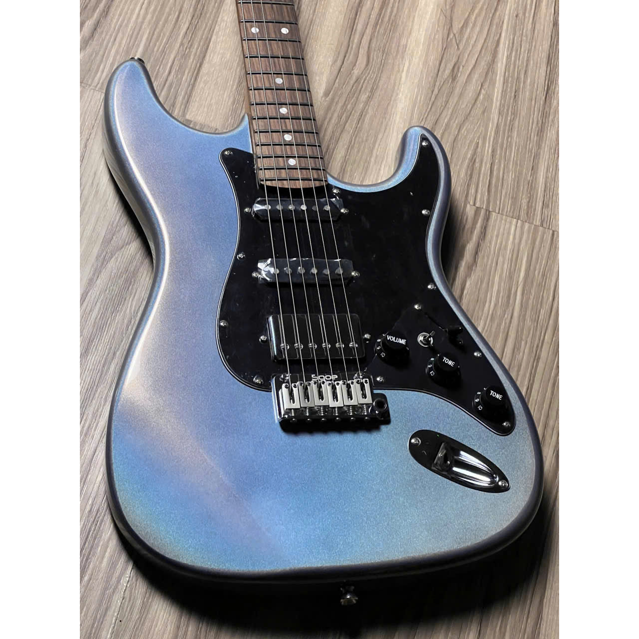 Đàn Guitar Điện Sqoe SEST750, Aurora Black