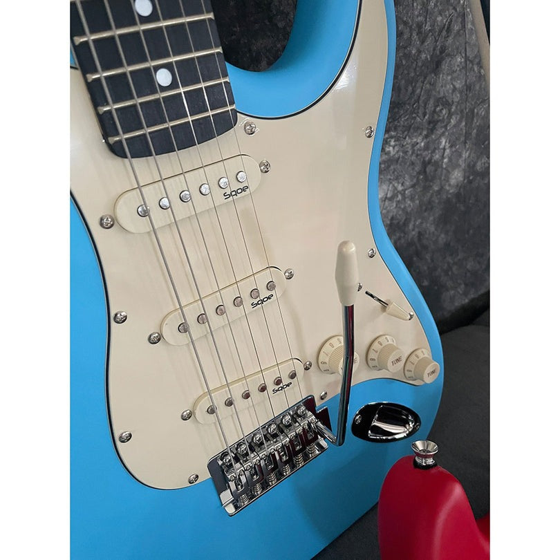 Đàn Guitar Điện Sqoe Stratocaster SEST202, Sky Blue