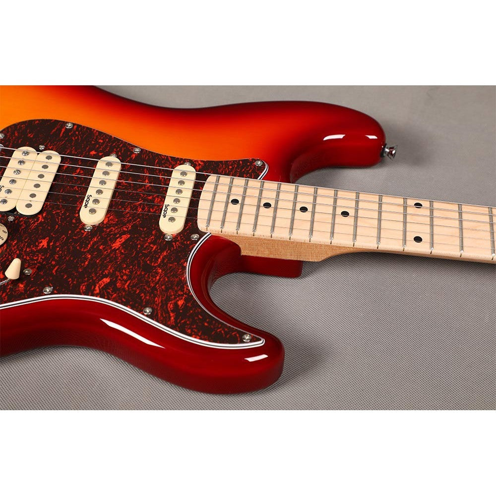 Đàn Guitar Điện Sqoe Stratocaster SEST250, Cherry Sunburst