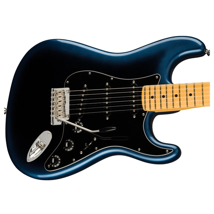 Đàn Guitar Điện Fender American Professional II Stratocaster, Maple Fingerboard, Dark Night, #0113902761