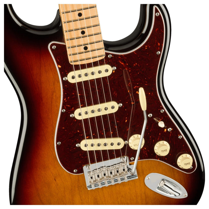 Đàn Guitar Điện Fender American Professional II Stratocaster, Maple Fingerboard, 3-Tone Sunburst, #0113902700