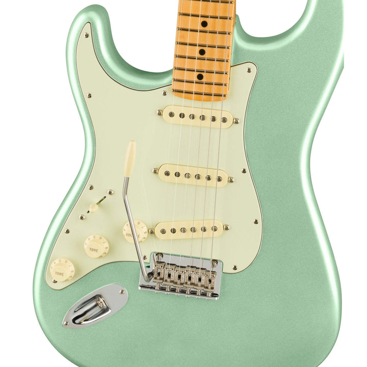 Đàn Guitar Điện Fender American Professional II Stratocaster Left-Hand, Maple Fingerboard, Mystic Surf Green, #0113932718