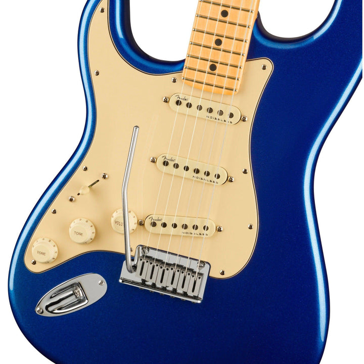 Đàn Guitar Điện Fender American Ultra Stratocaster Left-Hand, Maple Fingerboard, Cobra Blue, #0118132795