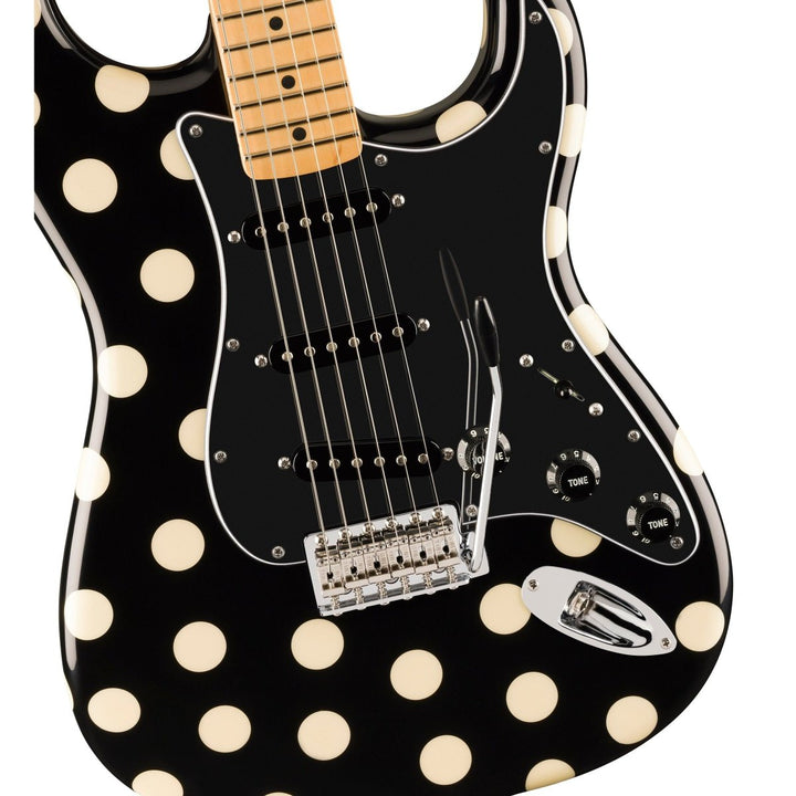 Đàn Guitar Điện Fender Buddy Guy Standard Stratocaster, Maple Fingerboard, Polka Dot, #0138802306