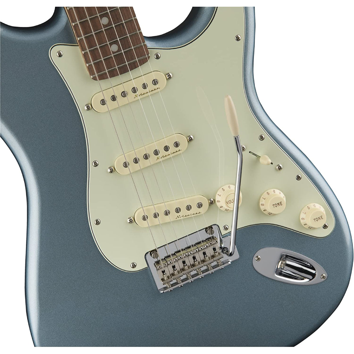 Đàn Guitar Điện Fender Deluxe Roadhouse Stratocaster SSS, Maple/Pau Ferro Fingerboard