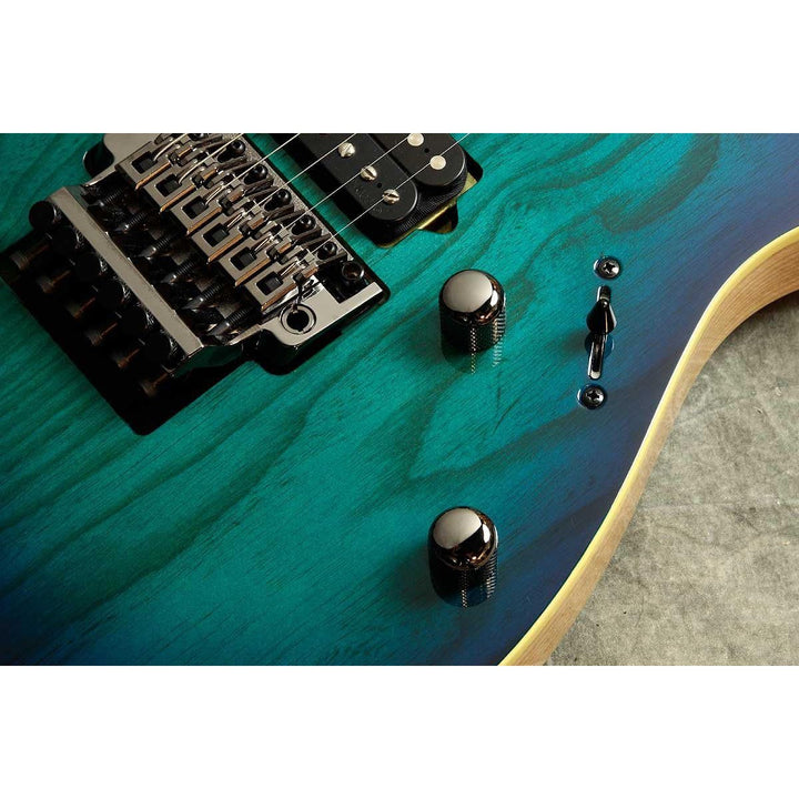 Đàn Guitar Điện Ibanez RG652AHM, HH, Nebula Green Burst w/Case