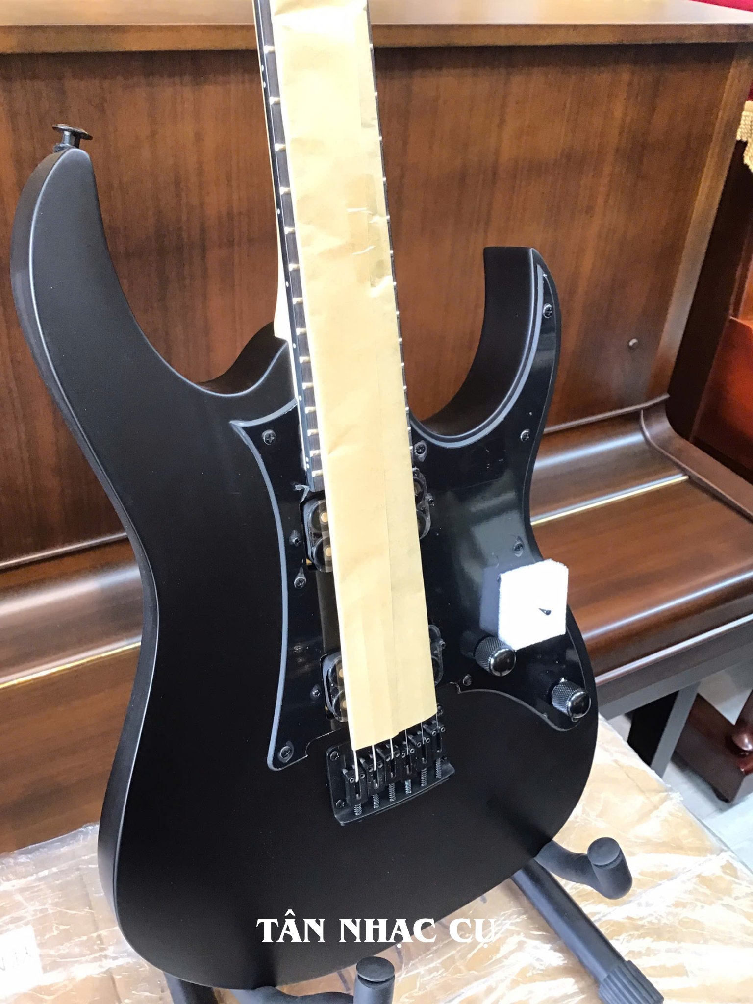 Đàn Guitar Điện Ibanez GRGR131EX, HH, RG Gio Series