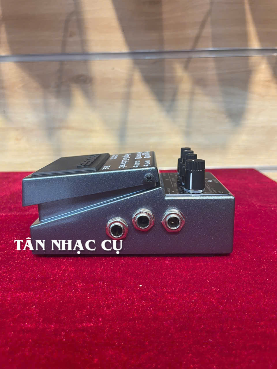 BOSS IR-2 Amp and IR Cabinet Pedal, Digital Pedal
