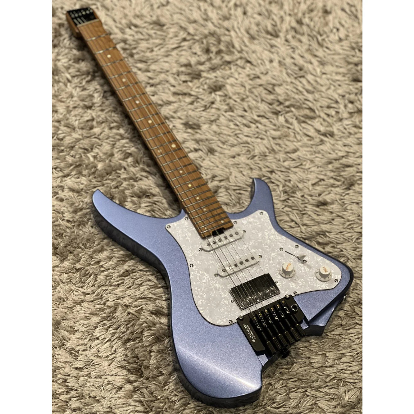 Đàn Guitar Điện Aguda Music Boy Pro HSS, Maple Fingerboard, Ice Blue Metallic