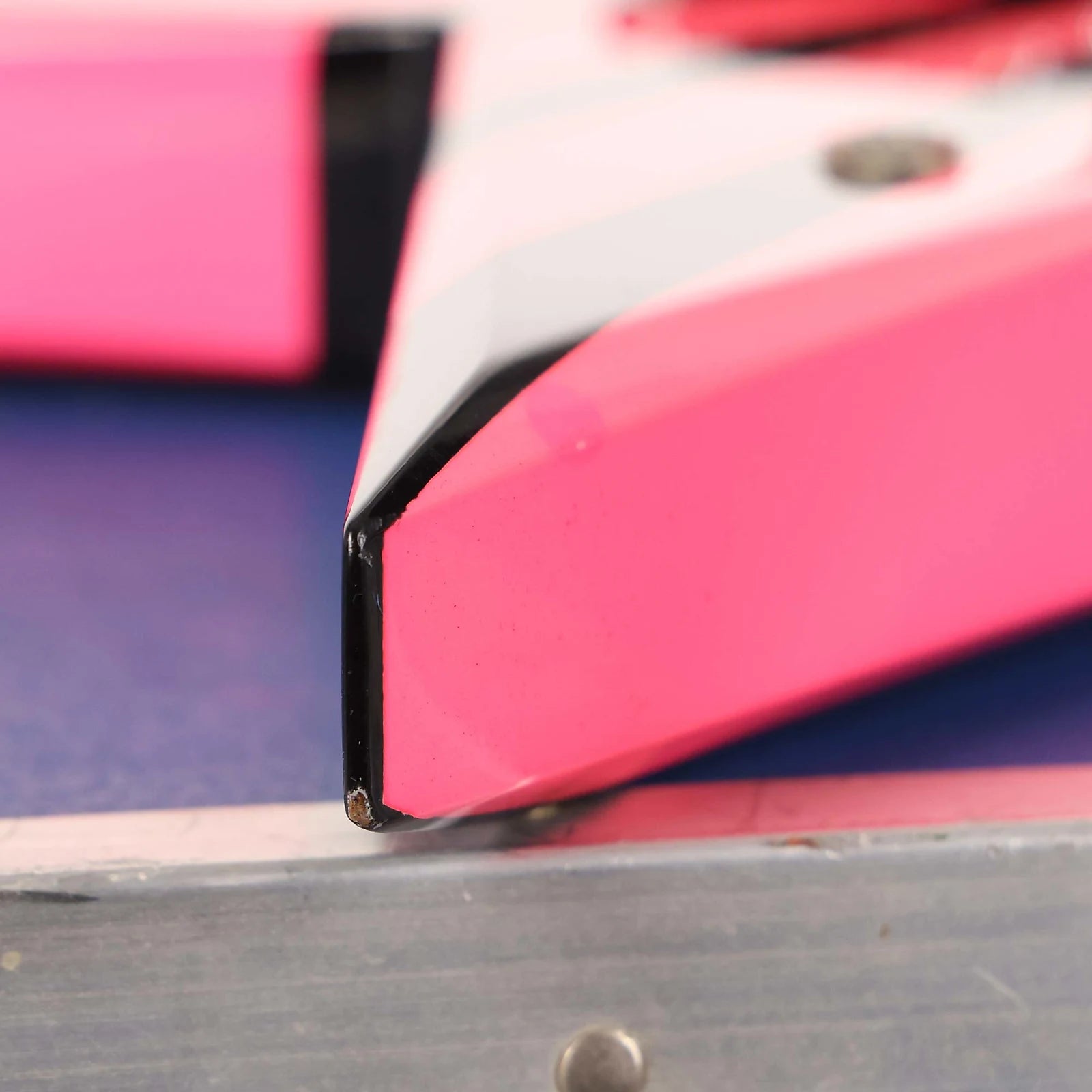 Đàn Guitar Điện Charvel 1980 Vic Vergat Pointy V HSH, Ebony Fingerboard, Pink and Black