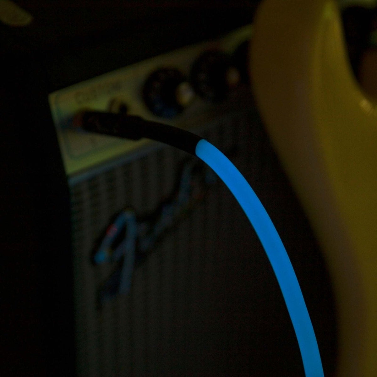 Dây Cáp Guitar Fender Professional Series Instrument Cable – Blue