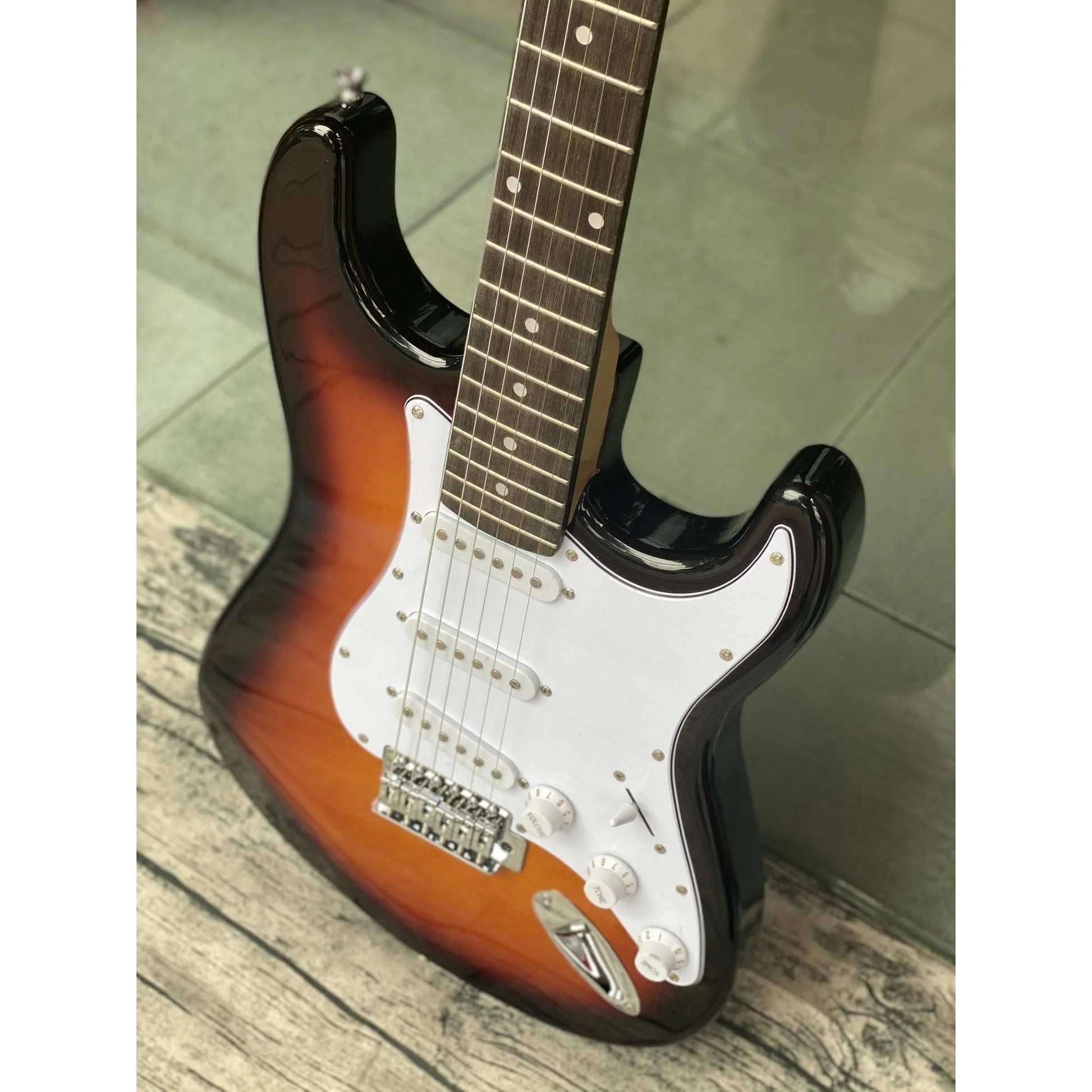 Đàn Guitar Điện Dallas DL-S1 SSS, Rosewood Fingerboard, Sunburst